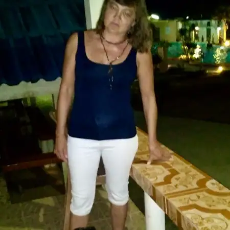 larisa, 53 года Италия