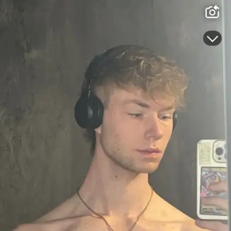Chris, 24Олденбург, Германия 