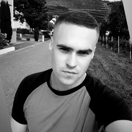 Dmitriy, 28Баден-Баден, Германия 