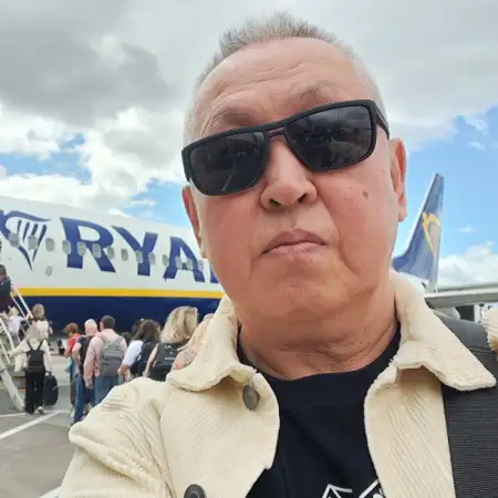 Андрей, 63Глазго, Великобритания 