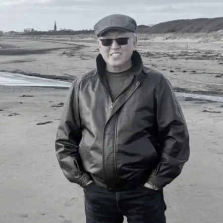Андрей, 63Глазго, Великобритания 