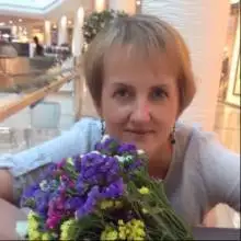 Elena, 57 лет Италия