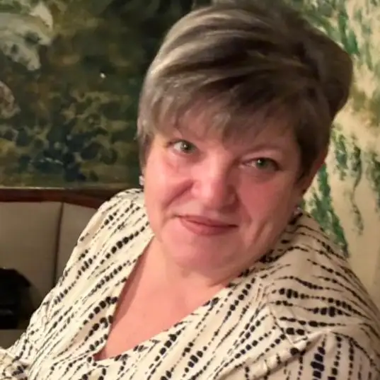 Tatjana · 54 ·           